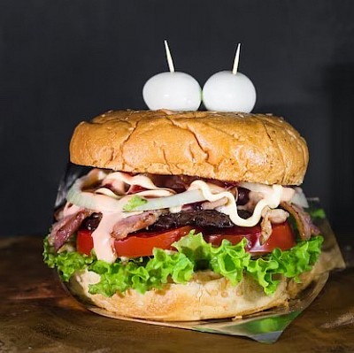 HAMBURGUESA CALLEJERA